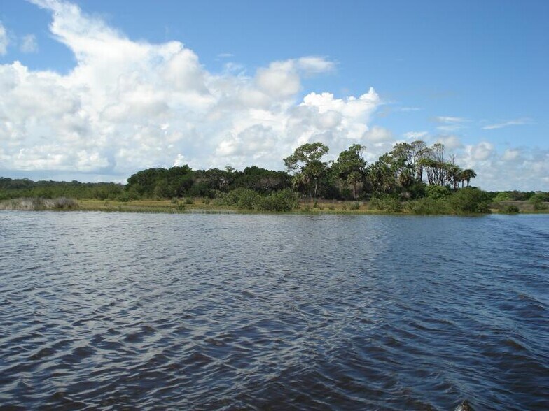 0 John Anderson Is, Ormond Beach, FL à vendre - Photo de l’immeuble – Image 2 sur 9