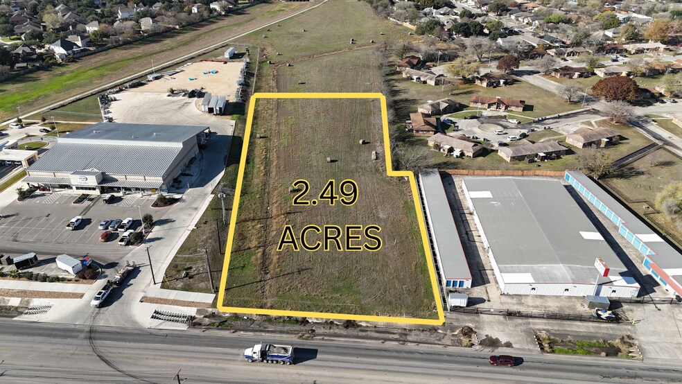 1709 S. Seguin Ave, New Braunfels, TX à vendre - Aérien – Image 1 sur 6