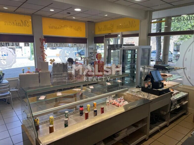 Local commercial dans Villette-de-Vienne à louer - Photo intérieure – Image 3 sur 3