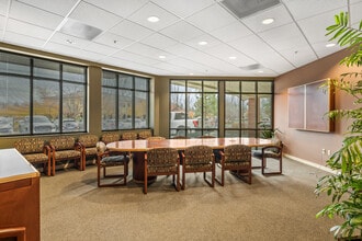 395 SW Bluff Dr, Bend, OR à louer Photo intérieure– Image 1 sur 8