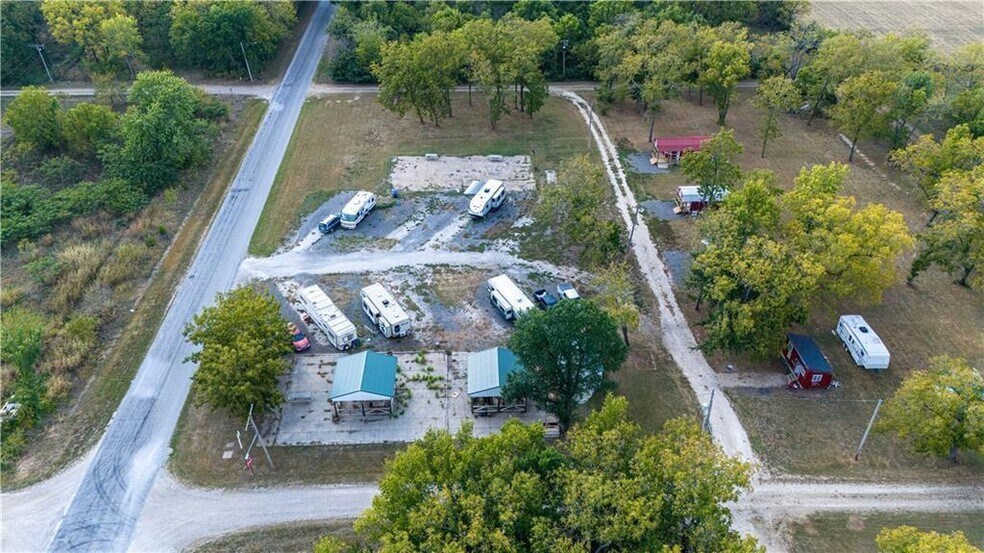 74 2nd St, Moran, KS à vendre - Photo de l’immeuble – Image 2 sur 39
