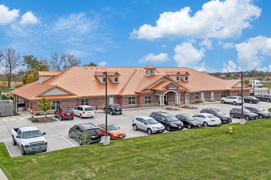 1155 SE Kettlestone Blvd, Waukee, IA à vendre - Photo de l’immeuble – Image 2 sur 4