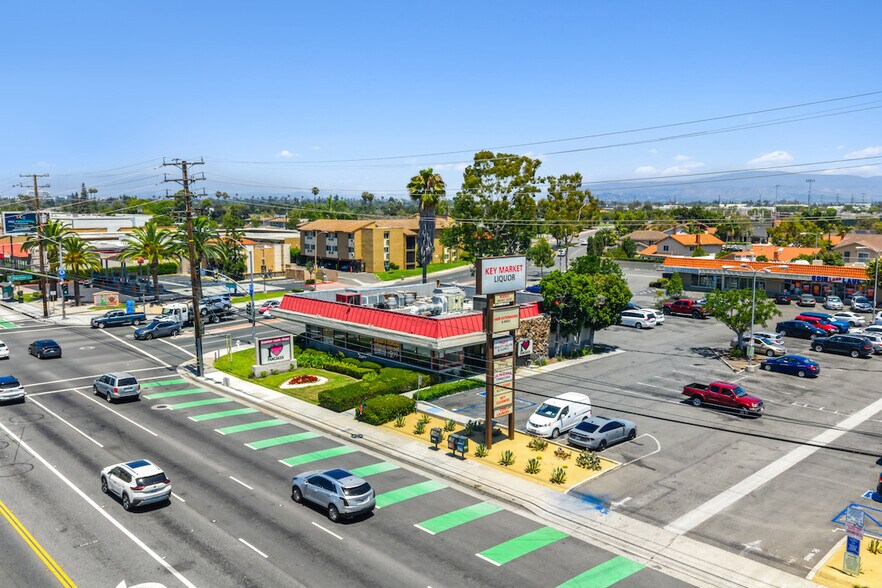 3001 S Bristol St, Santa Ana, CA à louer - Aérien – Image 2 sur 8