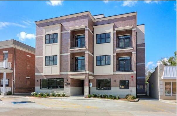 514 Hillgrove Ave, Western Springs, IL à vendre - Photo de l’immeuble – Image 2 sur 7