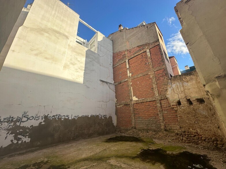 Calle del Pozo, 13, Zaragoza, Zaragoza à vendre - Photo de l’immeuble – Image 3 sur 3