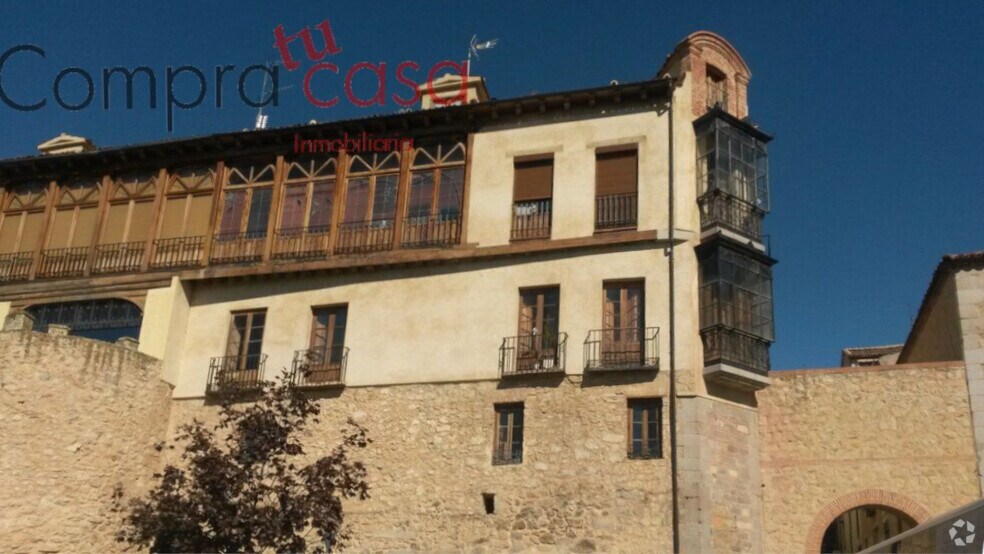 Local commercial dans Segovia, Segovia à vendre - Photo principale – Image 1 sur 2