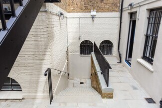 Plus de détails pour 518-522 Wandsworth Rd, Londres - Local commercial à louer