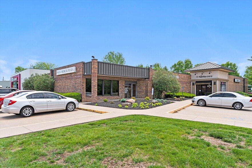 705 Baptiste Dr, Paola, KS à louer - Photo de l’immeuble – Image 3 sur 32