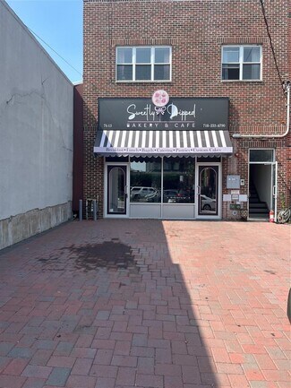 Plus de détails pour 7813 Metropolitan Ave, Middle Village, NY - Local commercial à louer