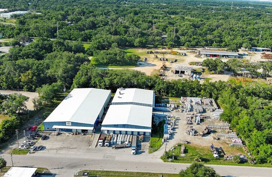 2501 Industrial St portefeuille de 3 biens à vendre sur LoopNet.fr - Aérien – Image 3 sur 9