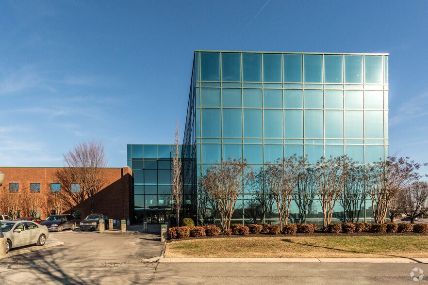 501 Great Circle Rd, Nashville, TN à louer - Photo de l’immeuble – Image 3 sur 7