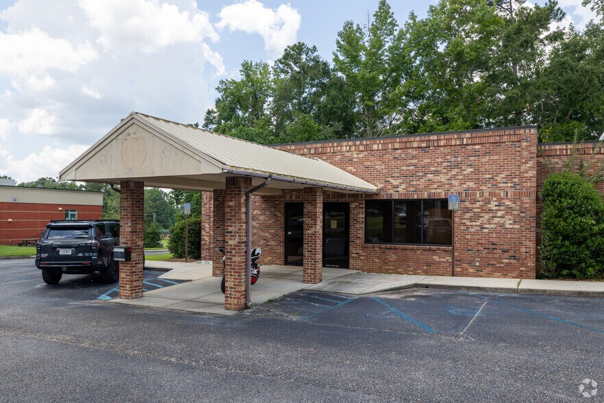 1207 Azalea Pl, Brewton, AL à vendre - Photo de l’immeuble – Image 3 sur 17