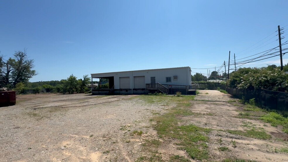 943 Athens St, Gainesville, GA à louer - Vidéo sur l’annonce professionnelle – Image 2 sur 6