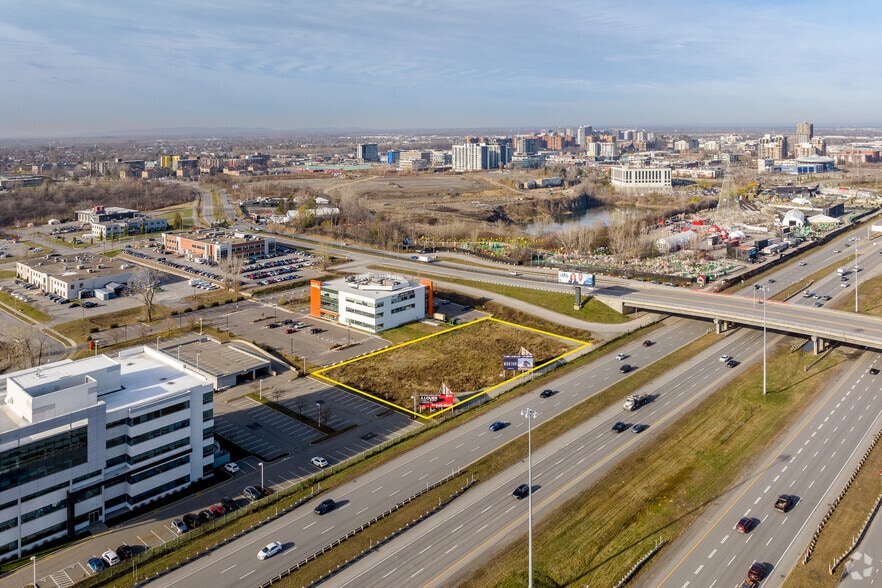 Pl Louis-R.-Renaud, Laval, QC à louer - Aérien – Image 2 sur 4