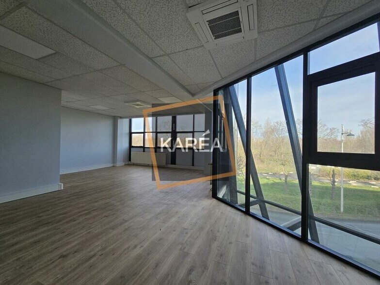 Bureau dans Champigny-sur-Marne à louer - Photo intérieure – Image 1 sur 5