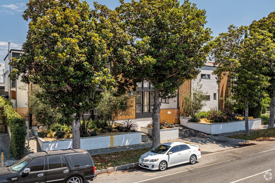 4723-4727 W Beverly Blvd, Los Angeles, CA à vendre - Photo de l’immeuble – Image 2 sur 28
