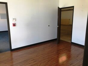 10653 G Ave, Hesperia, CA à louer Photo intérieure– Image 2 sur 9