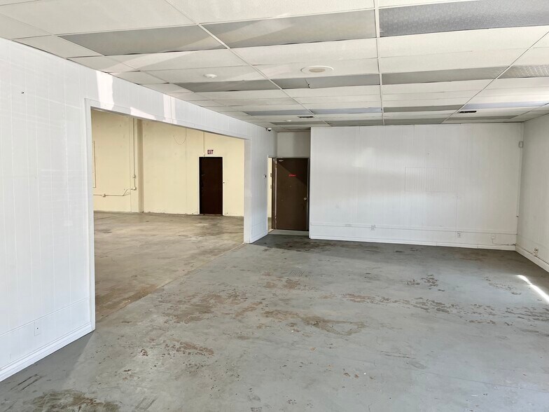 3265 E 59th St, Long Beach, CA à louer - Photo intérieure – Image 3 sur 9