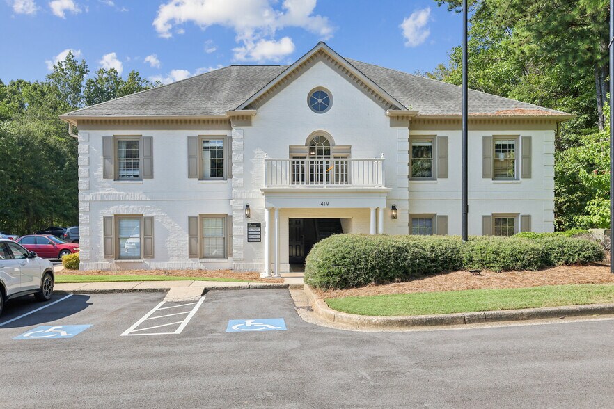 419 E Crossville Rd, Roswell, GA à louer - Photo de l’immeuble – Image 1 sur 12