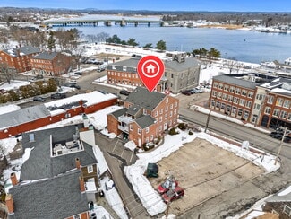 Plus de détails pour 30-32 Water St #3, Newburyport, MA - Bureau à vendre