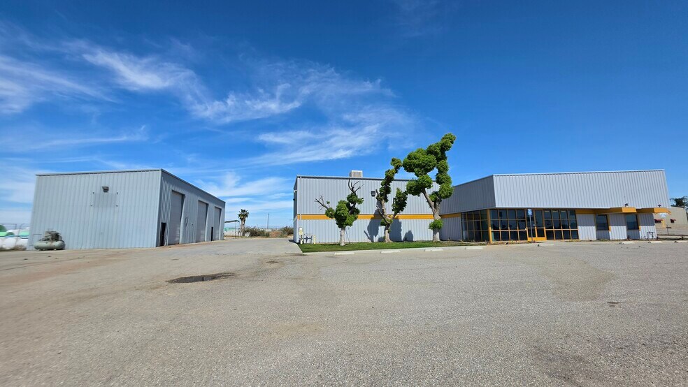 4608 Saco Rd, Bakersfield, CA à louer - Photo de l’immeuble – Image 2 sur 8