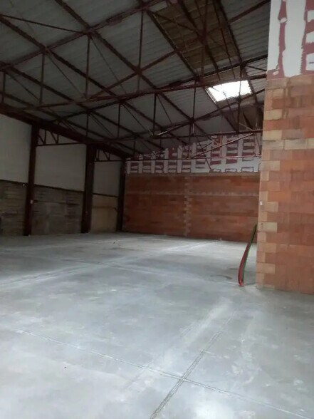 Local d’activités dans Besançon à louer - Photo intérieure – Image 3 sur 5