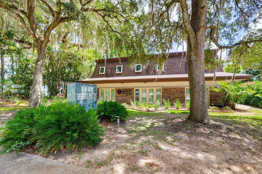 1801 N Meridian Rd, Tallahassee, FL à louer - Photo de l’immeuble – Image 2 sur 29