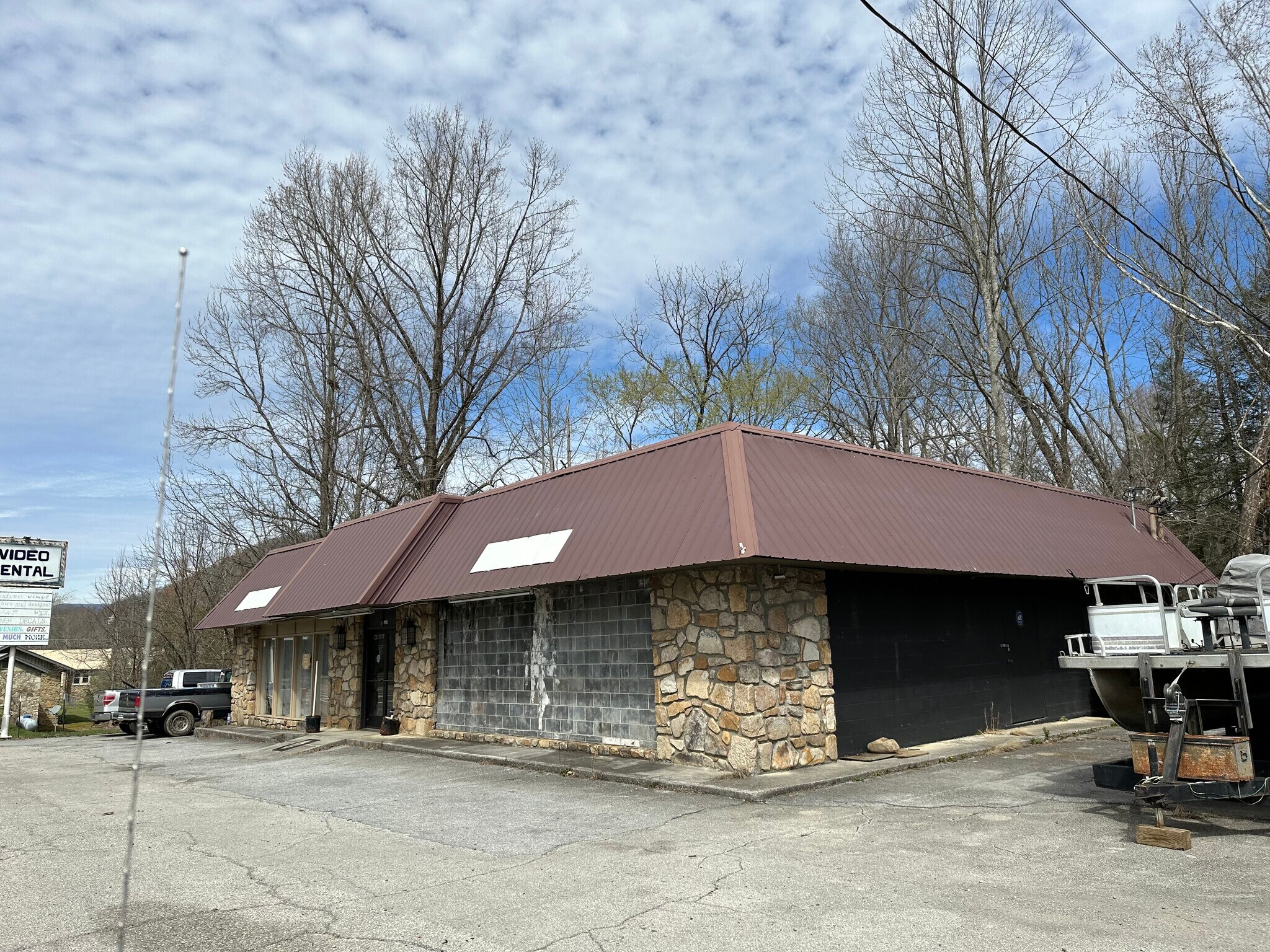 4390 Cosby Hwy, Cosby, TN à vendre Photo principale– Image 1 sur 31