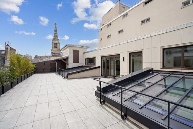 Plus de détails pour 96 Rue Des Entrepreneurs, Paris - Bureau à vendre