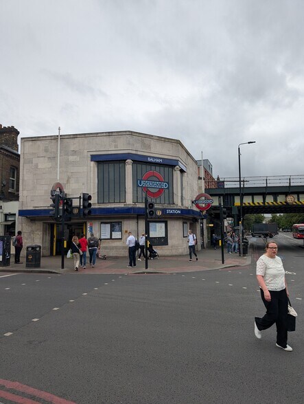 180 Balham High Rd, Londres à vendre - Photo de l’immeuble – Image 3 sur 6