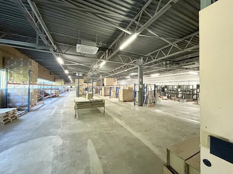 Local d’activités dans Seichamps à louer - Photo intérieure – Image 1 sur 10