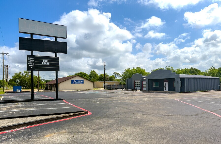 2795 SW Wilshire Blvd, Burleson, TX à louer - Photo de l’immeuble – Image 2 sur 52