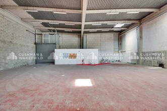 14 Boulevard De L'Europe, Vitrolles à louer Photo intérieure– Image 2 sur 4