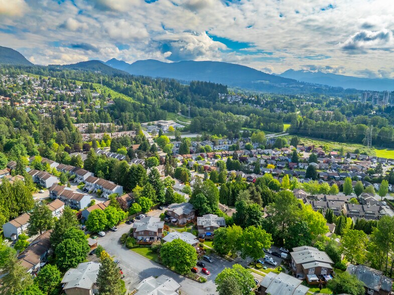 301 Highland Way, Port Moody, BC à vendre - Aérien – Image 3 sur 5