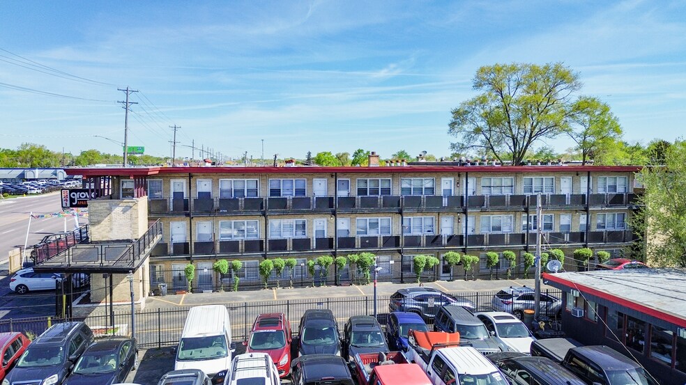 2241 N Mannheim Rd, Melrose Park, IL à vendre - Photo de l’immeuble – Image 3 sur 13