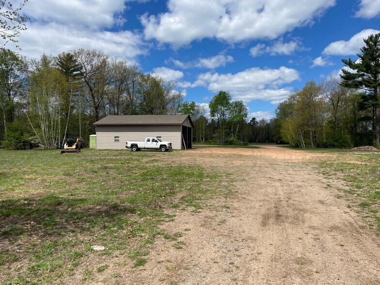 7484 Dolhun Rd, Lake Tomahawk, WI à vendre - Photo de l’immeuble – Image 3 sur 7