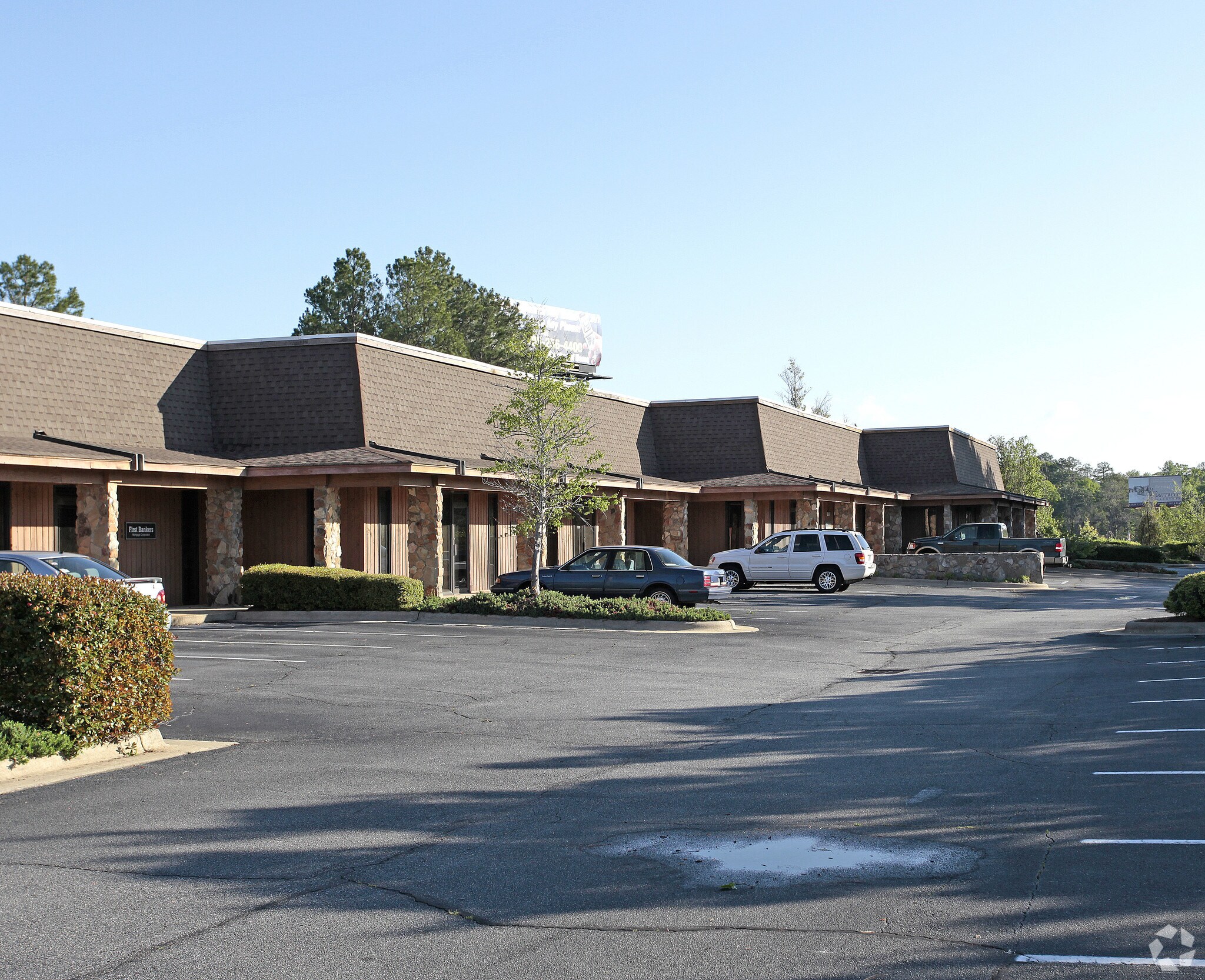 5650 Whitesville Rd, Columbus, GA à louer Photo principale– Image 1 sur 10