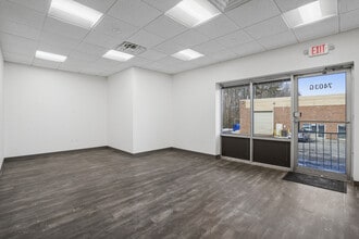 7401-7403 Lockport Pl, Lorton, VA à louer Photo intérieure– Image 2 sur 19