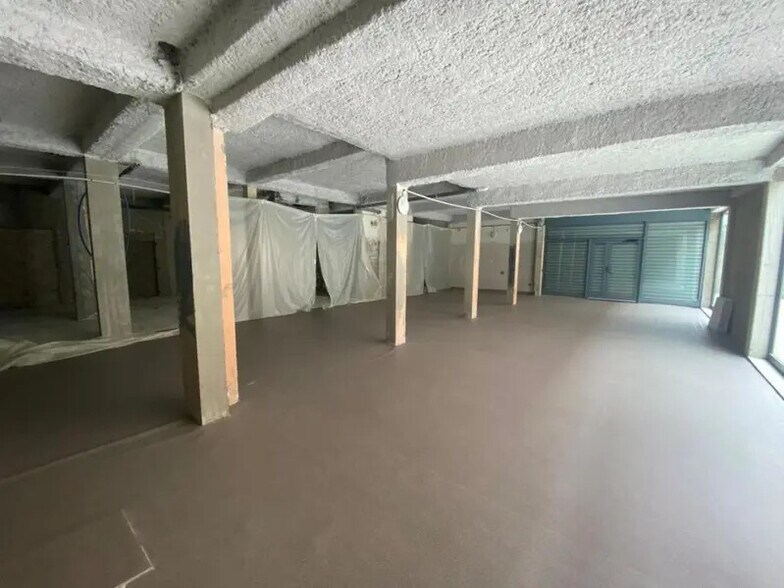 Local commercial dans Brétigny-sur-Orge à louer - Photo intérieure – Image 2 sur 4