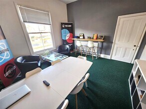 34 Millicent Rd, West Bridgford à louer Photo intérieure– Image 2 sur 3