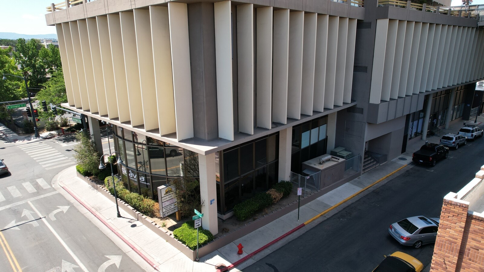 100 N Arlington Ave, Reno, NV 89501 - Lot 1st floor - - Photo intérieure - Image 1 of 16
