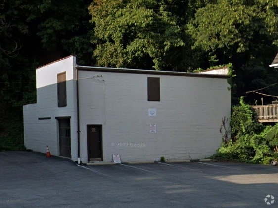135-A Greenwood Ave, Wyncote, PA à louer - Photo de l’immeuble – Image 2 sur 2