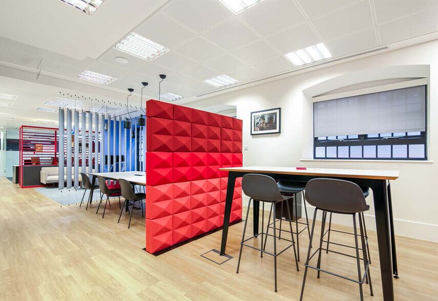 36 Curlew St, Londres à vendre - Photo de l’immeuble – Image 2 sur 12