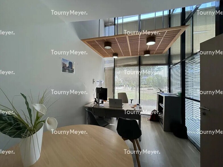 Bureau dans Montpellier à louer - Photo de l’immeuble – Image 2 sur 9