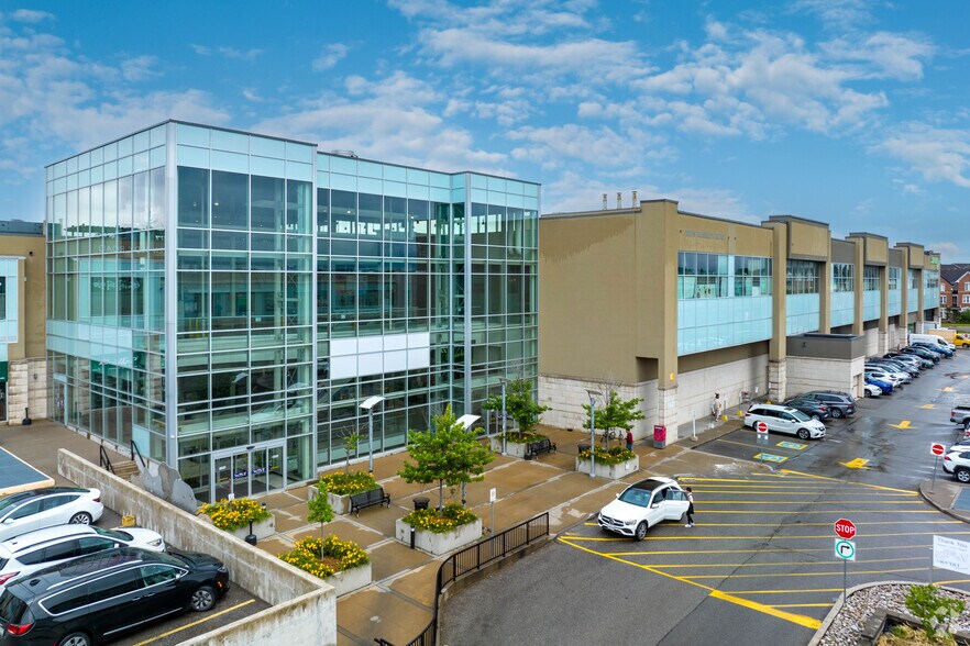 8333-8339 Kennedy Rd, Markham, ON à louer - Photo de l’immeuble – Image 2 sur 7