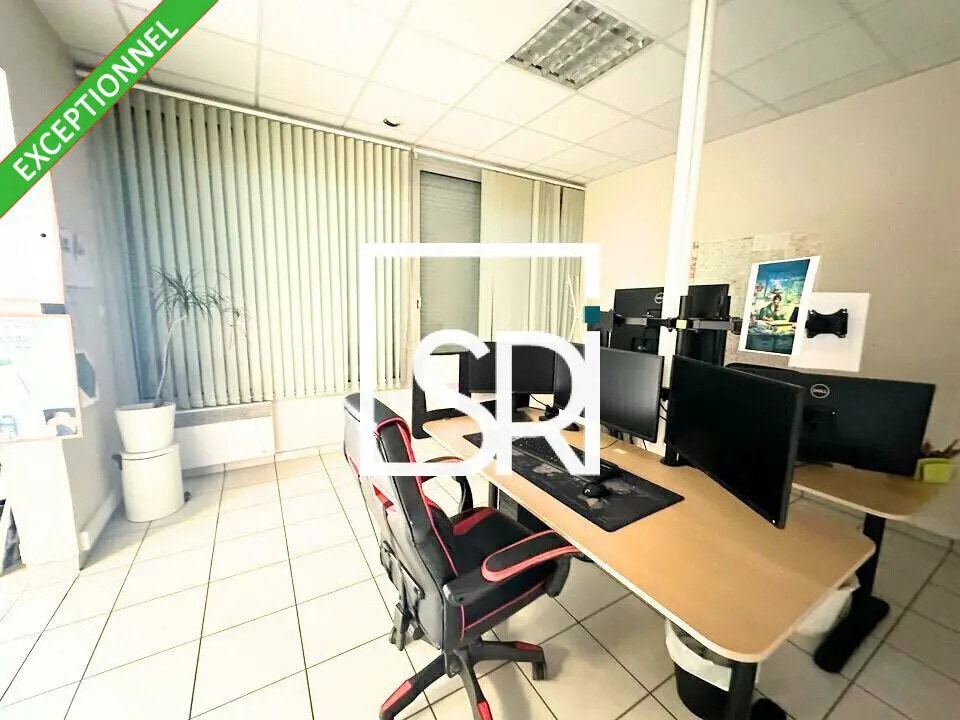 Industriel/Logistique dans Issoire à vendre Photo intérieure– Image 1 sur 6