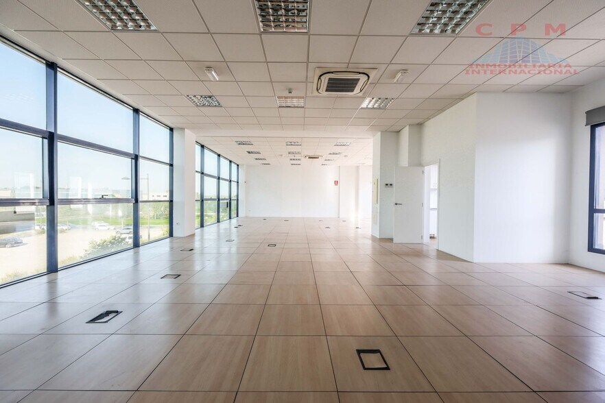 Bureau dans Getafe, Madrid à vendre - Photo intérieure – Image 2 sur 2