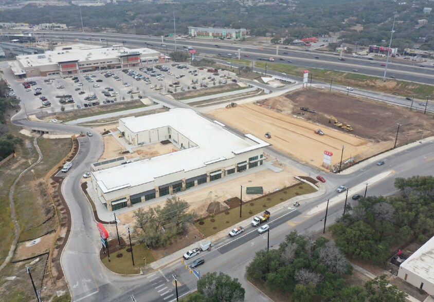 15301 Babcock Rd, San Antonio, TX à louer - Photo de l’immeuble – Image 3 sur 4