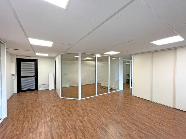 81 Boulevard Lazare Carnot, Toulouse à louer - Photo de l’immeuble – Image 2 sur 5