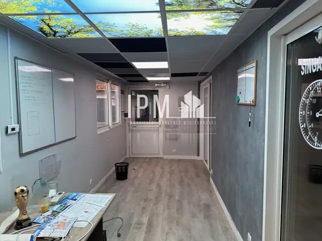 Local commercial dans Martigues à louer - Photo intérieure – Image 2 sur 9